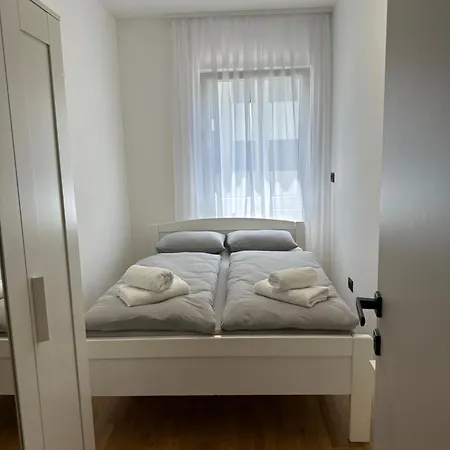 Ana-maria Apartment Pula